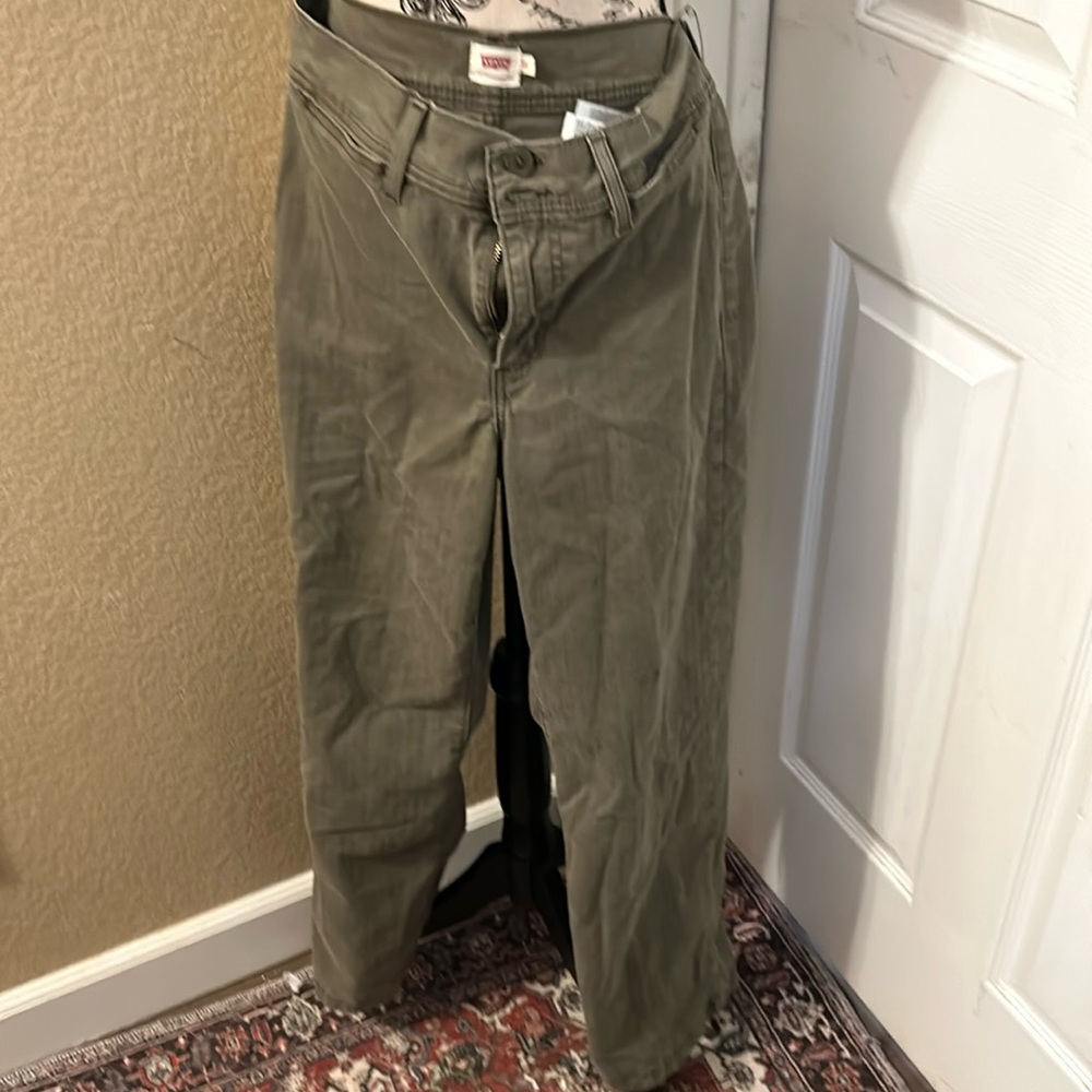 Levi’s 314 shaping straight jeans